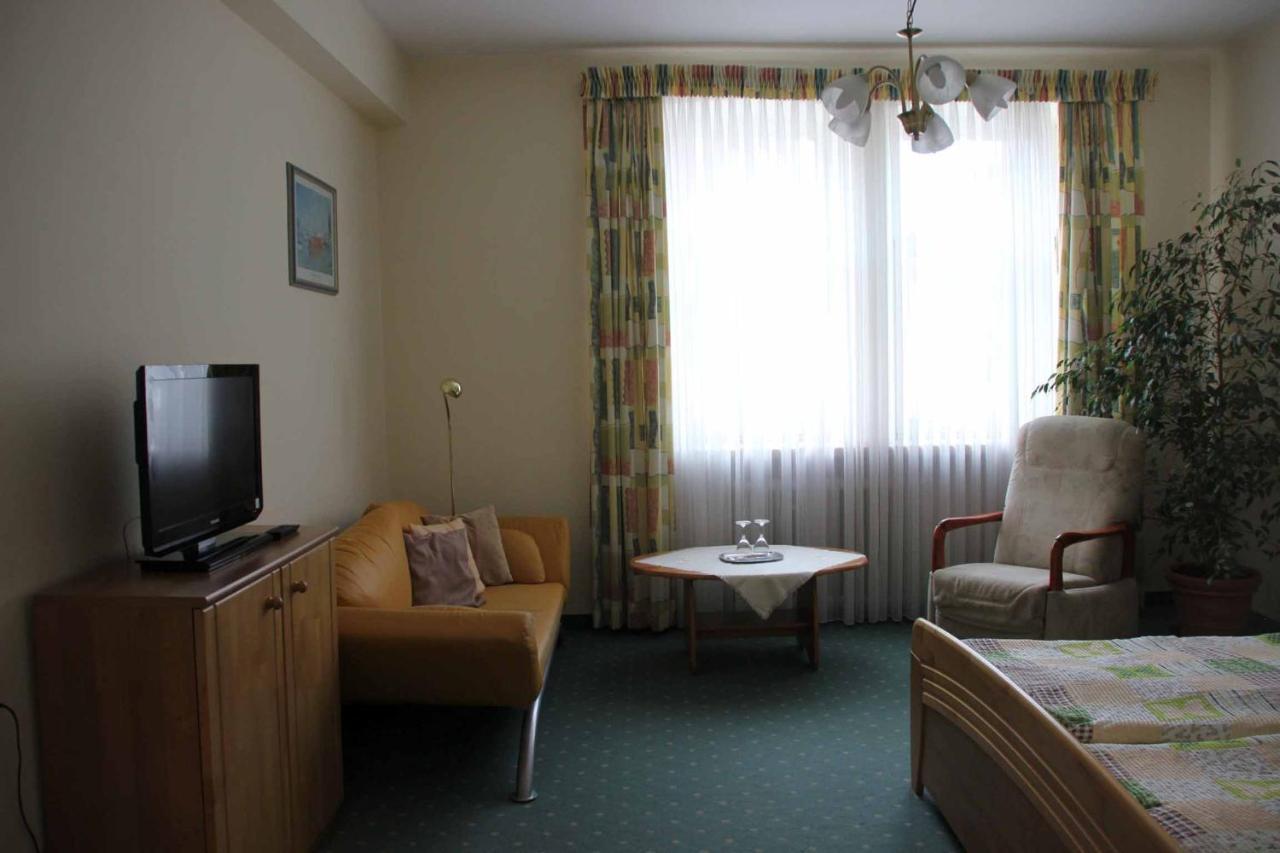 Hohenberg an der Eger Hotel Gasthof Zum Weissen Lamm מראה חיצוני תמונה